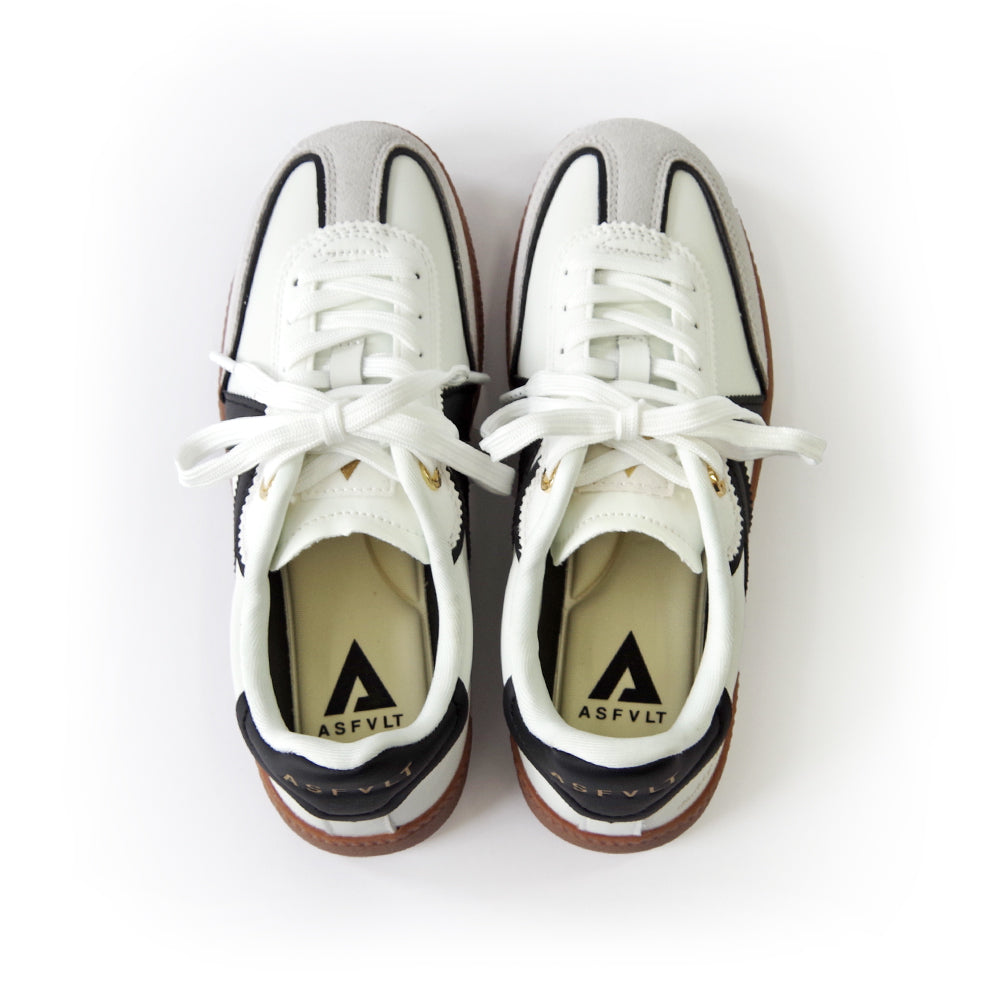 ELITE CLASSIC WHITE BLACK DK GUM NEW