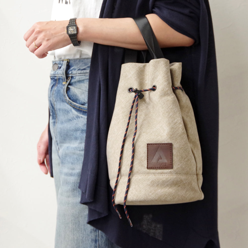 DRAWSTRING SHOULDER BAG BEIGE