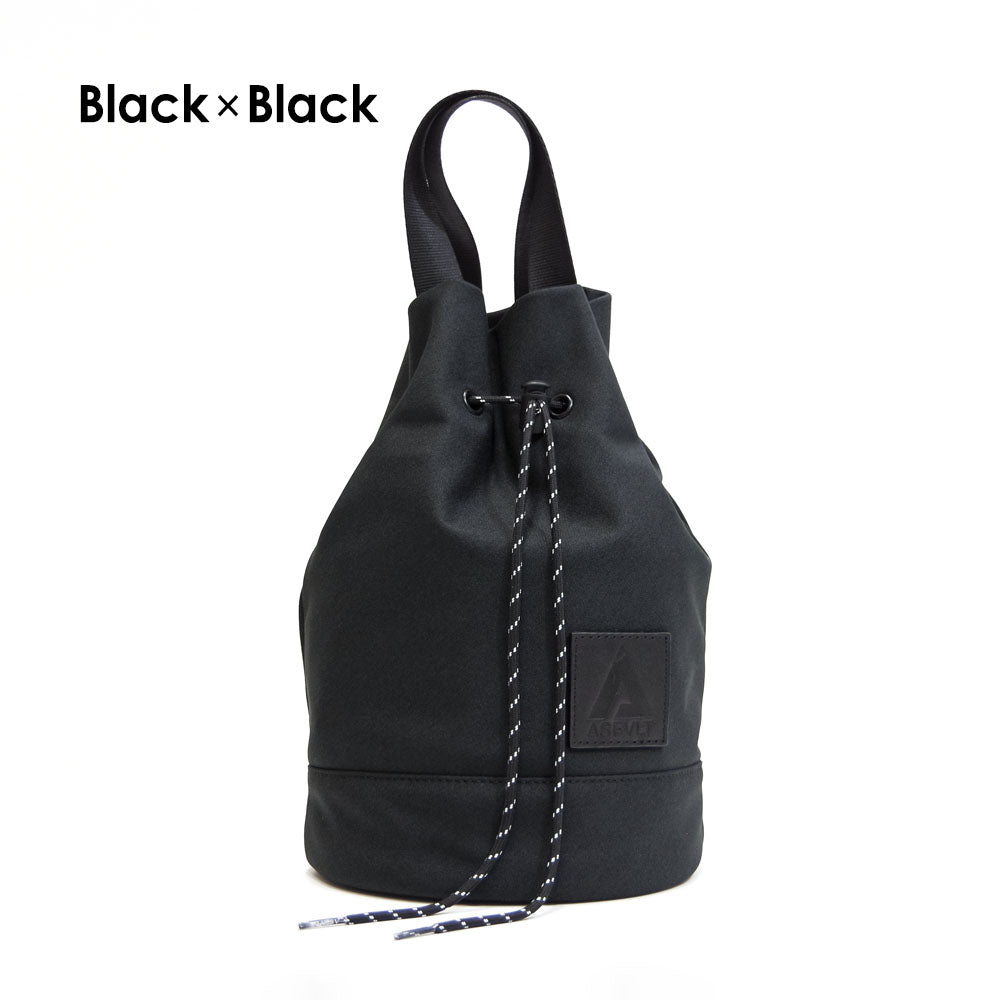 DRAWSTRING SHOULDER BAG BLACK