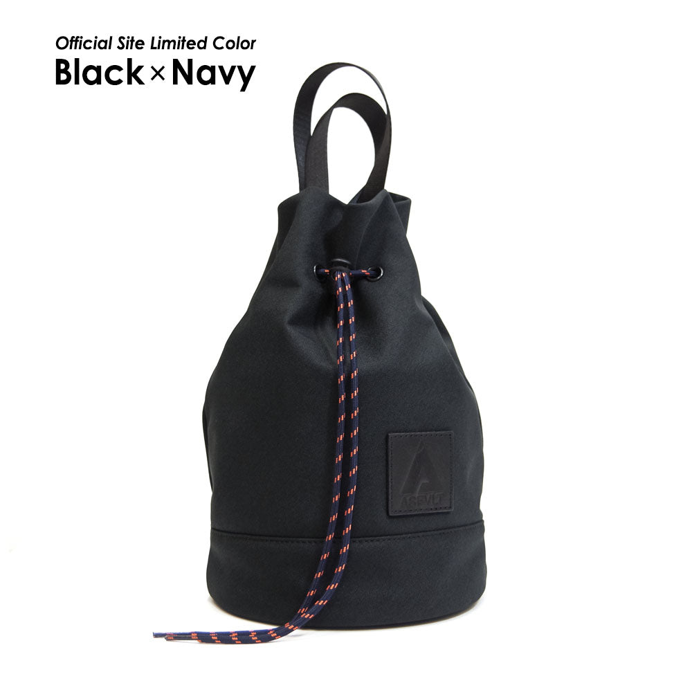 DRAWSTRING SHOULDER BAG BLACK
