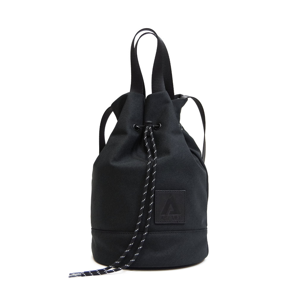 DRAWSTRING SHOULDER BAG BLACK