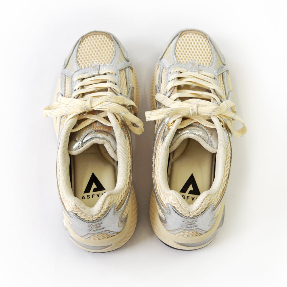 CITY RUN SILVER TAN