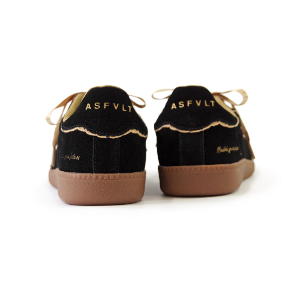 ELITE CLASSIC BLACK CREAM DENTELLES