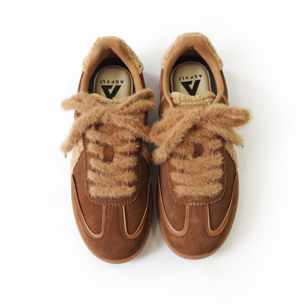 ELITE CLASSIC BROWN TAN SHERPA