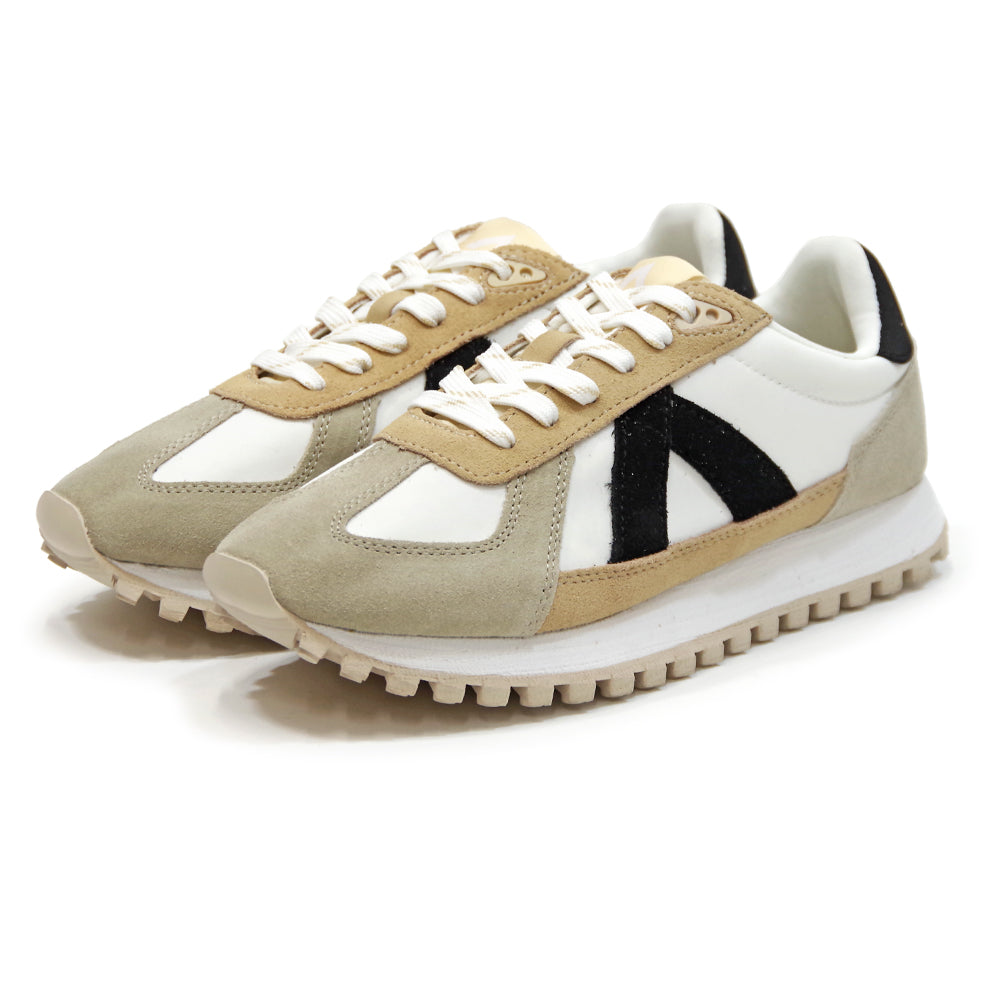GATE WHITE TAN BLACK GREY