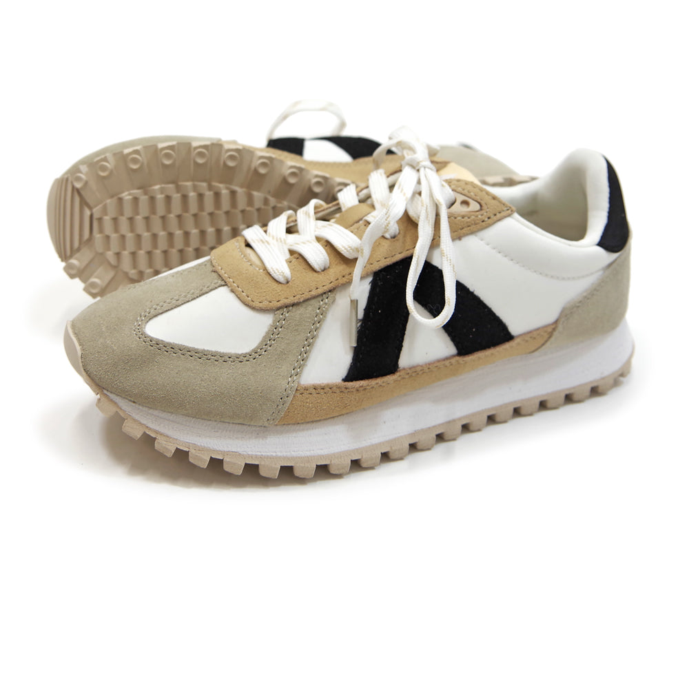 GATE WHITE TAN BLACK GREY