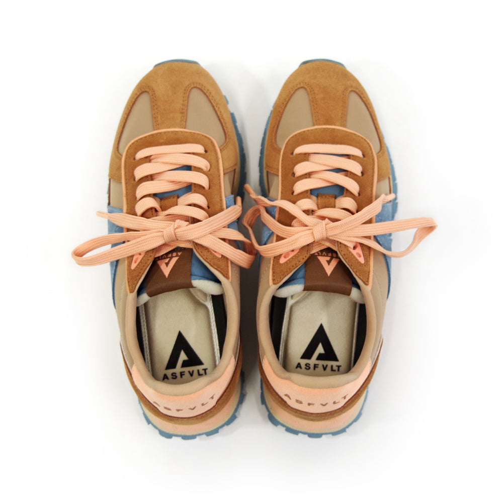GATE BROWN TAN OLD BLUE PEACH