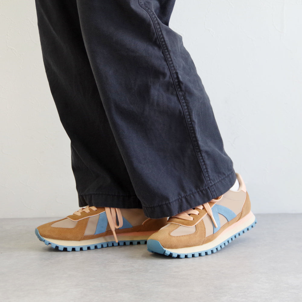 GATE BROWN TAN OLD BLUE PEACH