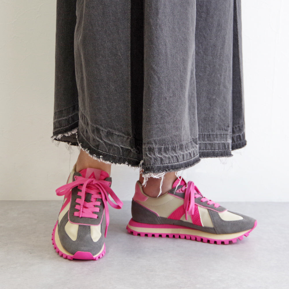 GATE GREY TAN MAGENTA SNAKE
