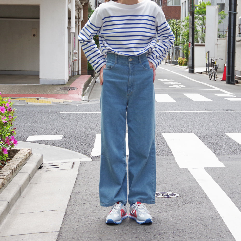 GATE WHITE BLUE CORAL