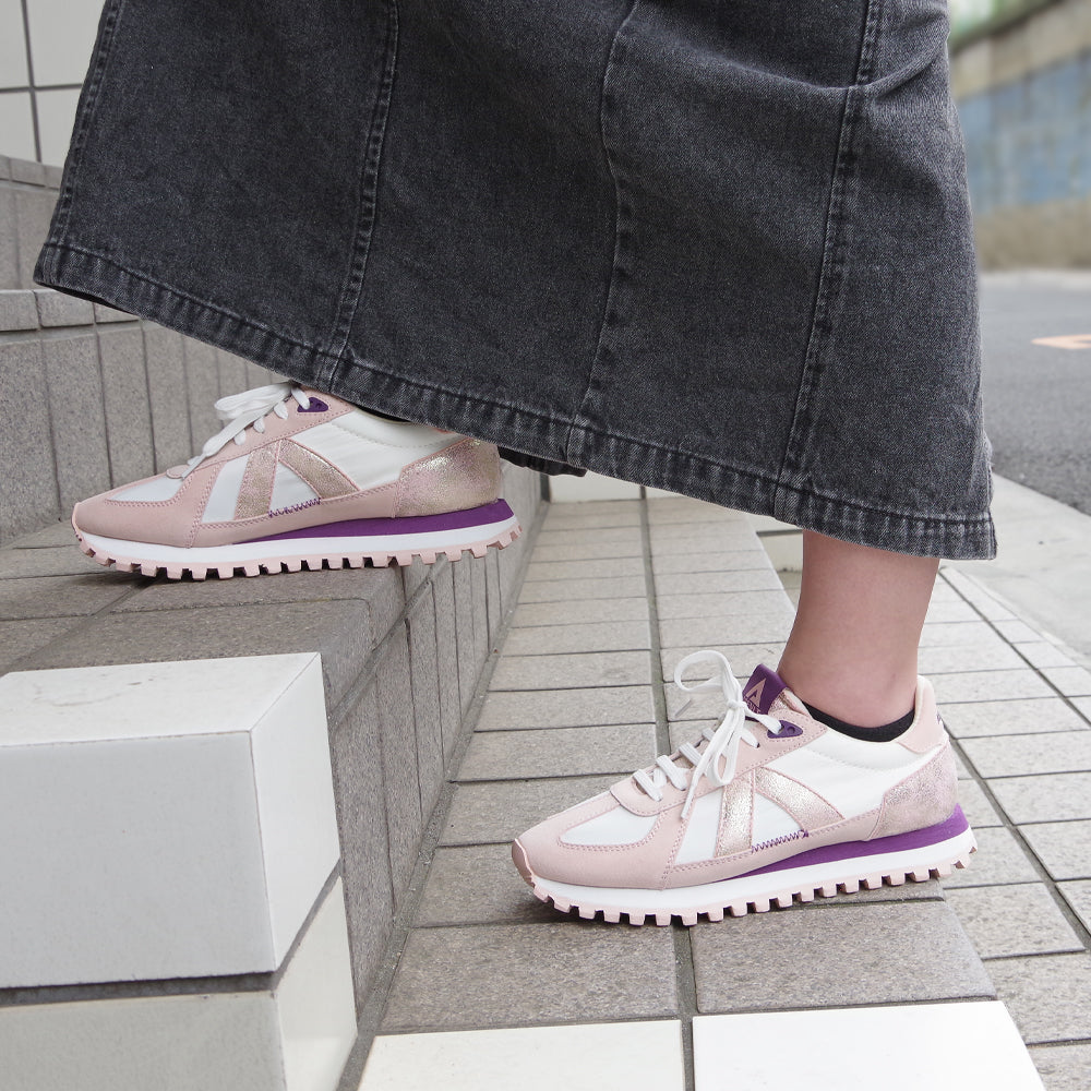 GATE WHITE PINK METAL PINK