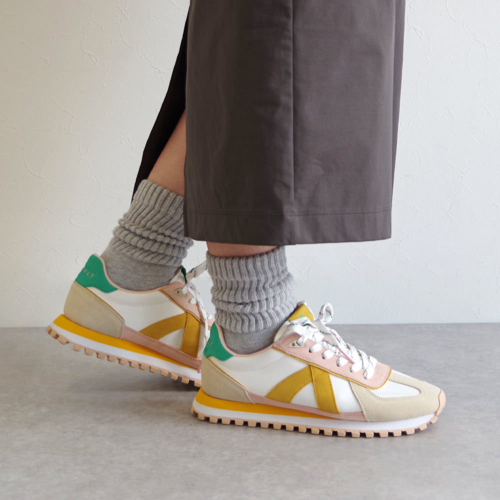 GATE TAN GREEN PINK YELLOW
