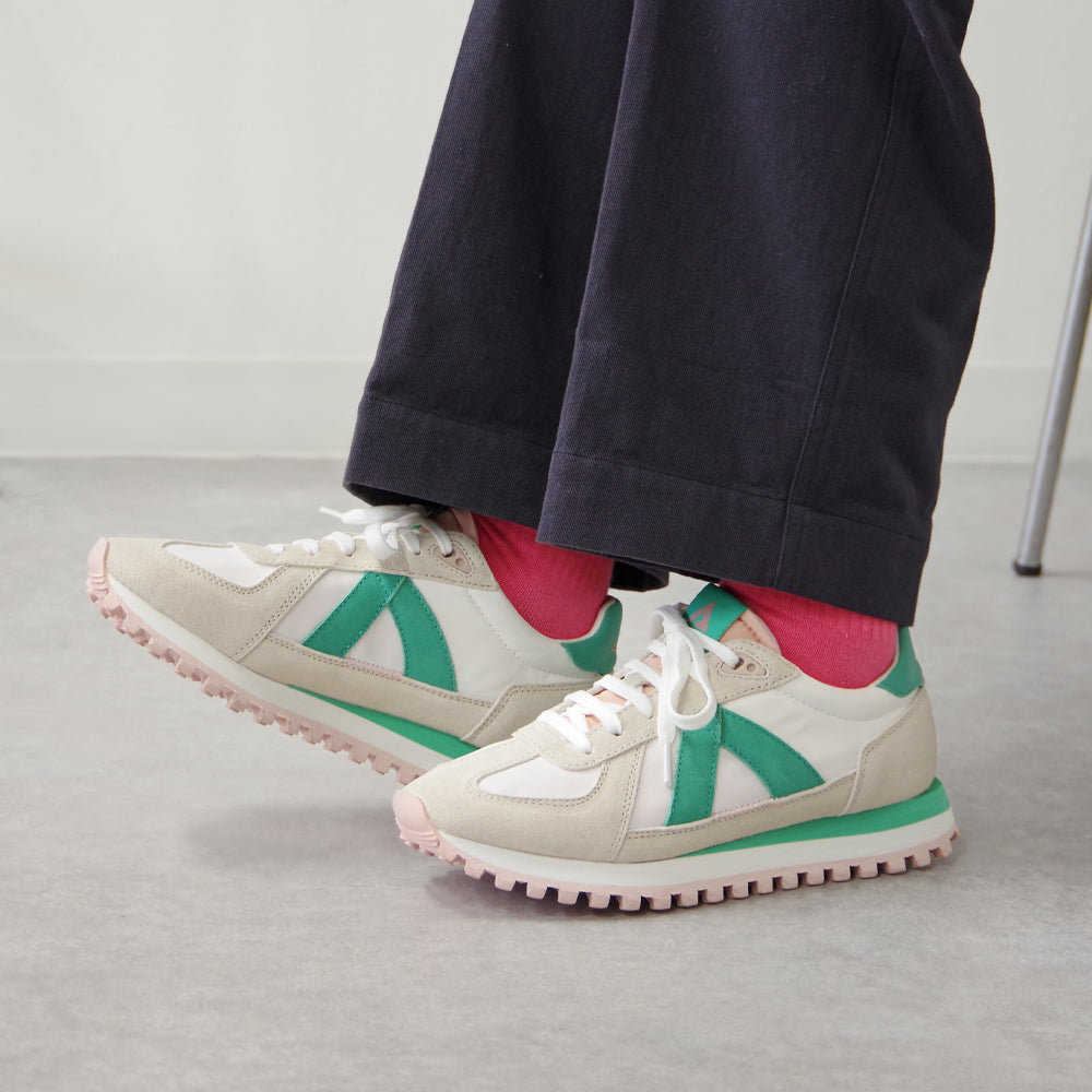 GATE WHITE GREEN PINK