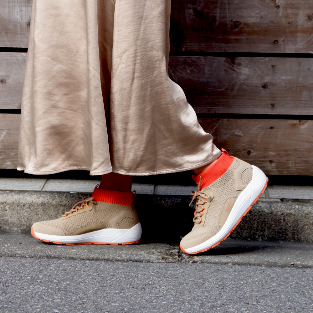 PURSUIT MID SAND ORANGE