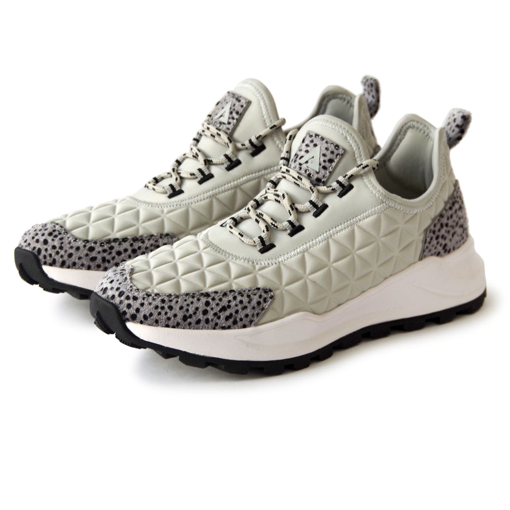 SPEED SOCKS TREK GREY DOTS PONY HAIR