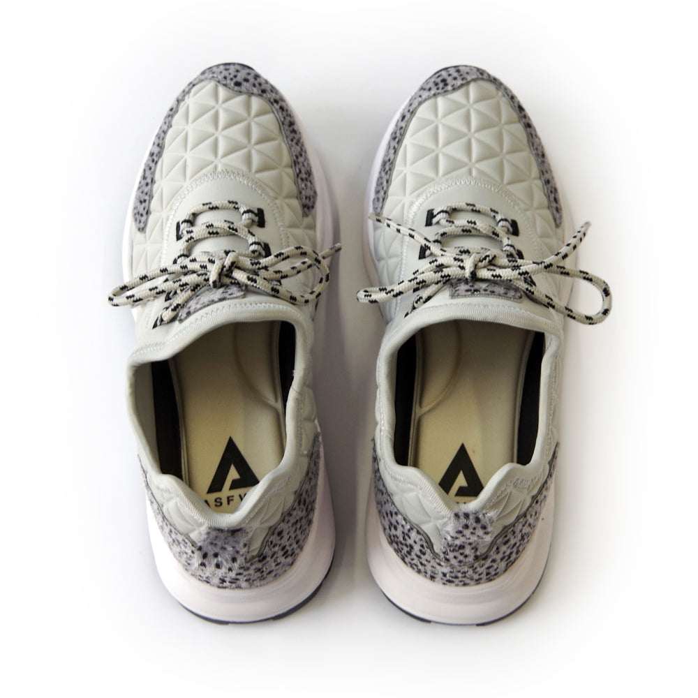 SPEED SOCKS TREK GREY DOTS PONY HAIR