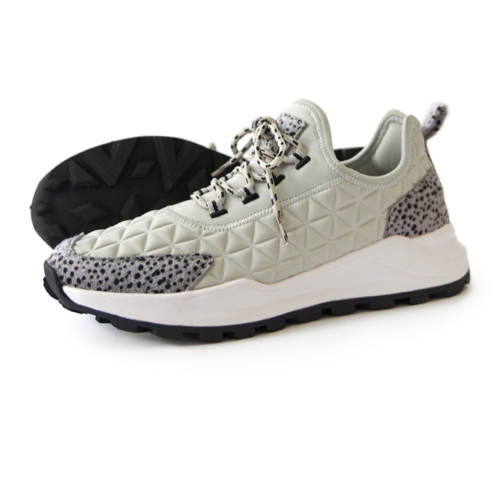 SPEED SOCKS TREK GREY DOTS PONY HAIR