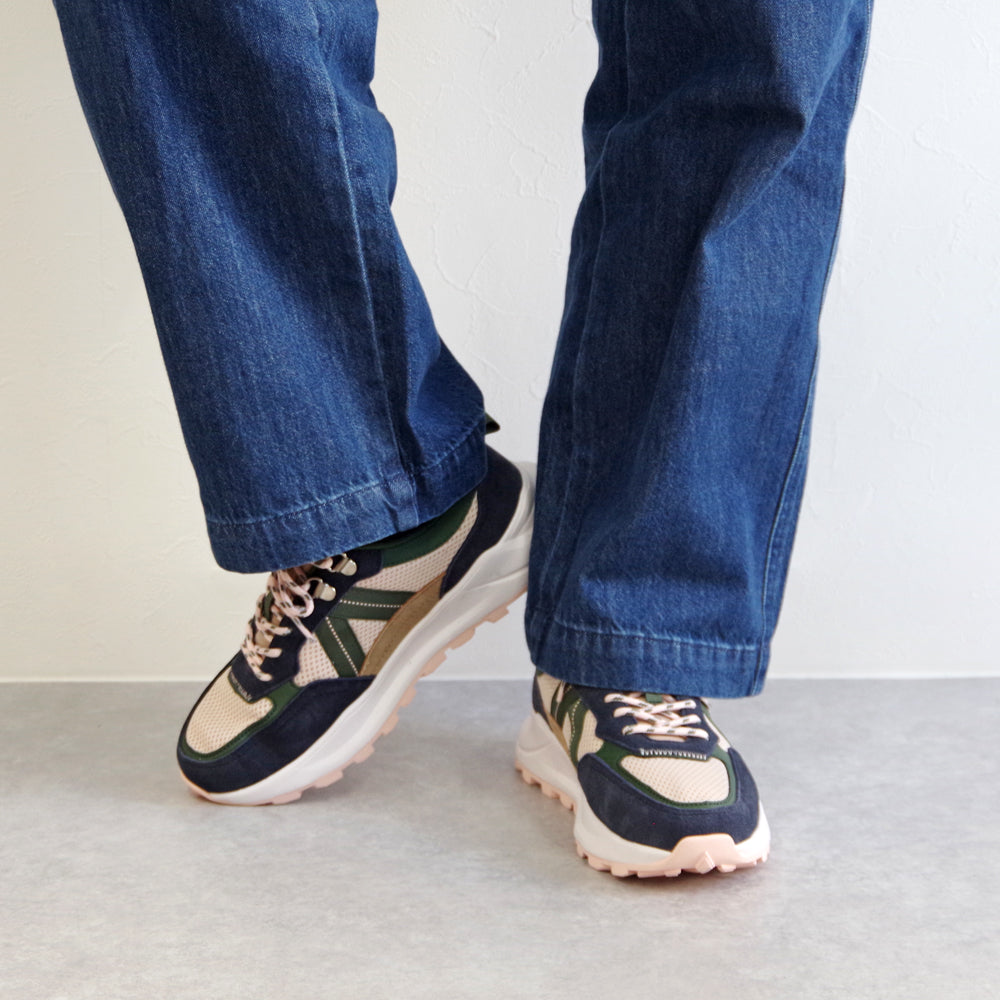 VISION TREK NAVY LT BROWN SOFT PINK