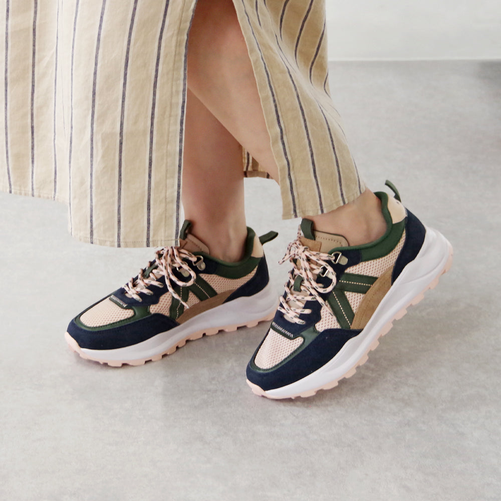 VISION TREK NAVY LT BROWN SOFT PINK