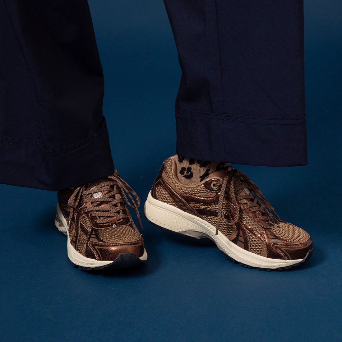CITY RUN CR024 DK WINE METALLIC TAN