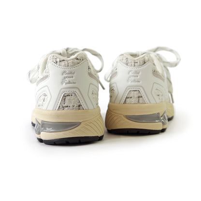 CITY RUN WHITE TWEED